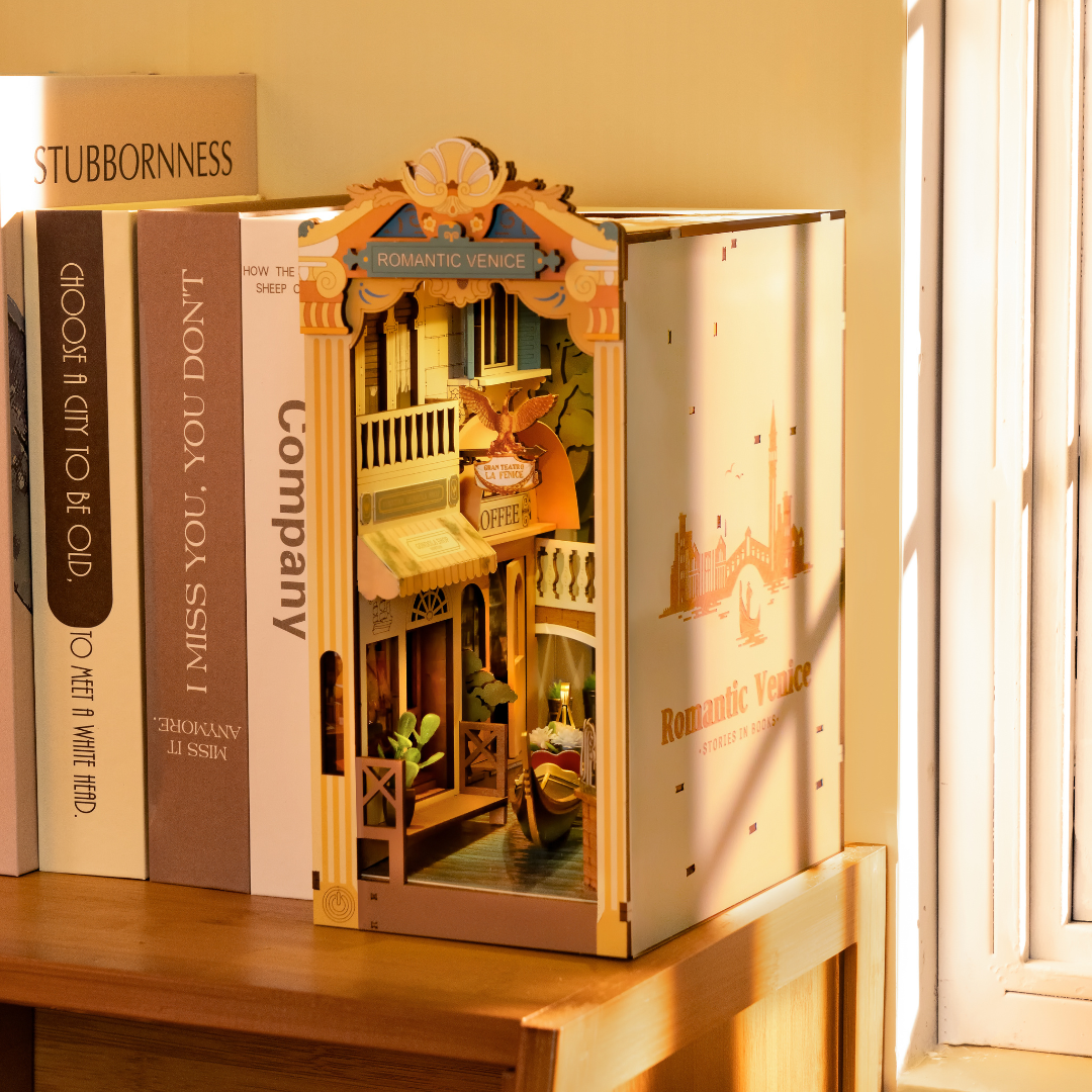 Romantic Venice DIY Book Nook | Miniacraft