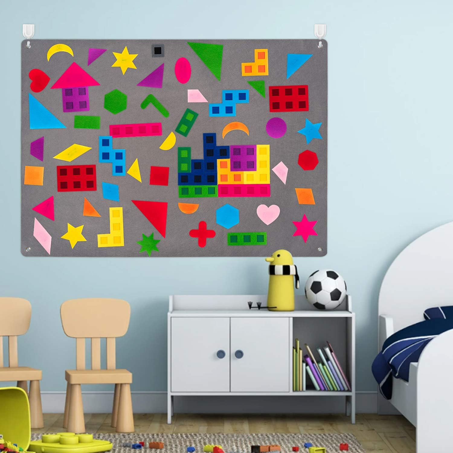 Montessori Preschool Teaching Felt Board with 64 Pieces Story Set