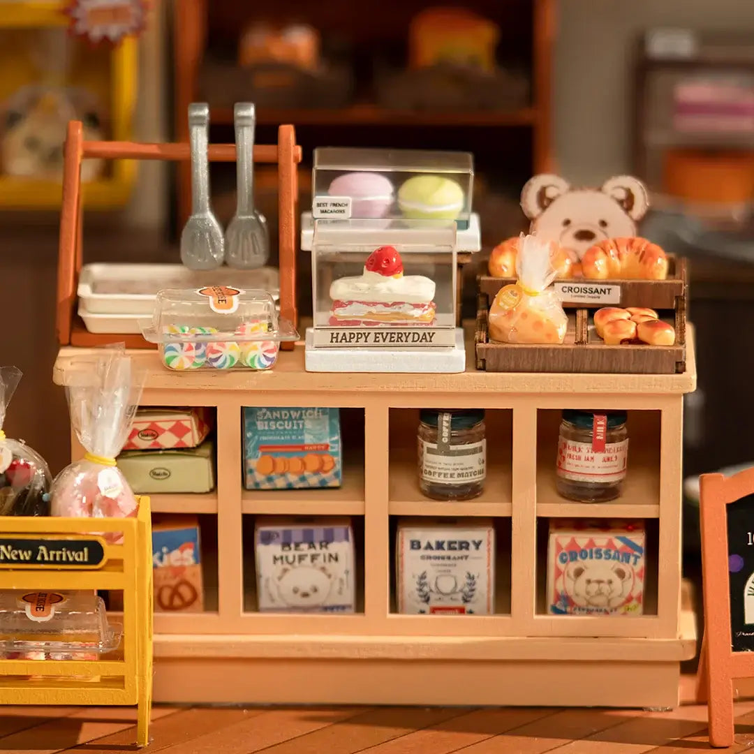 Becka's Miniature Baking House | Miniacraft