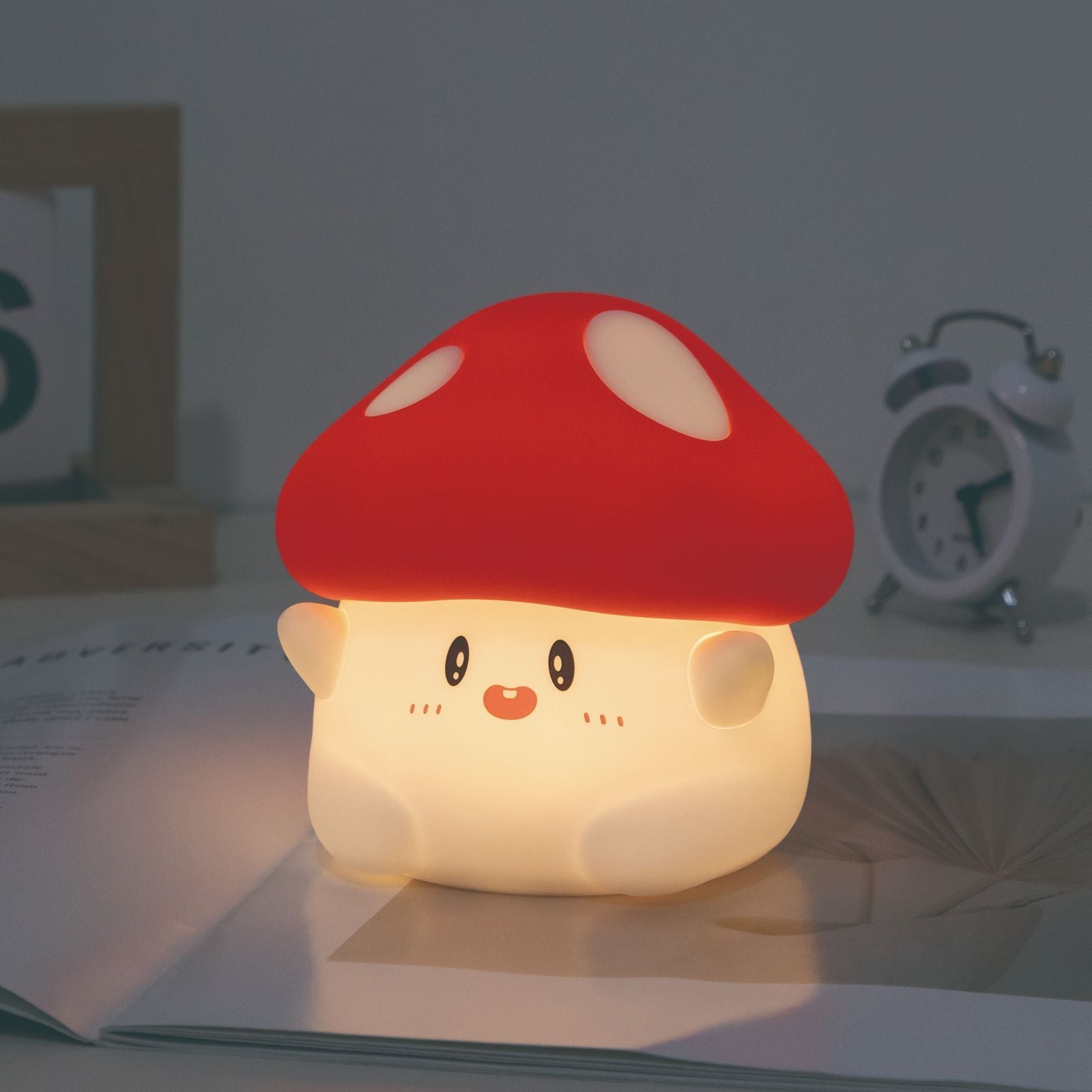 MiniaCraft® Mushroom Cat Squishy Silicone Night Light - Perfect Gift for Kids and Girls