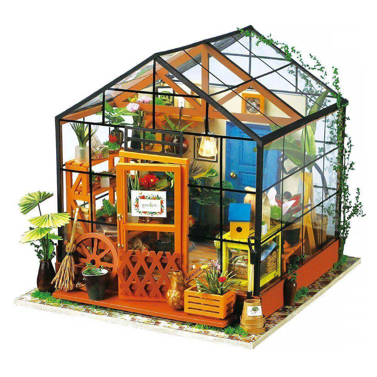 Cathy's Miniature Greenhouse | Miniacraft