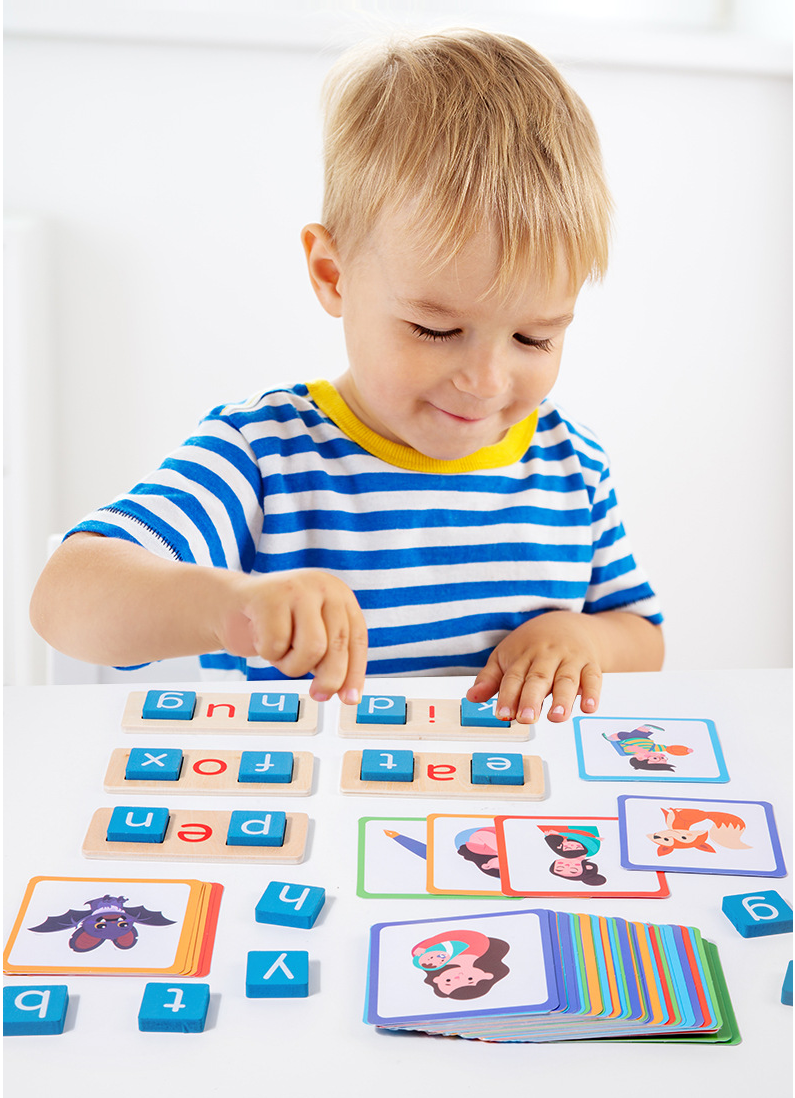 Montessori Spelling Flashcards Kit